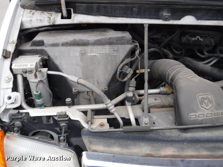 image for item DB3871 2000 Dodge Ram Wagon B3500 Maxi van