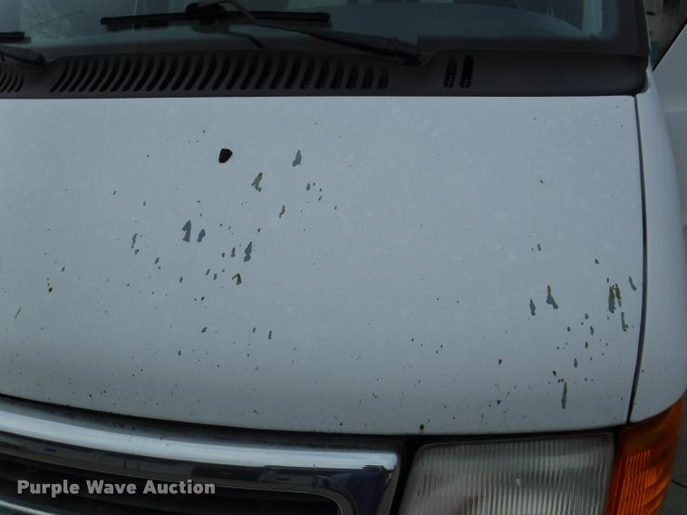 image for item DB3871 2000 Dodge Ram Wagon B3500 Maxi van