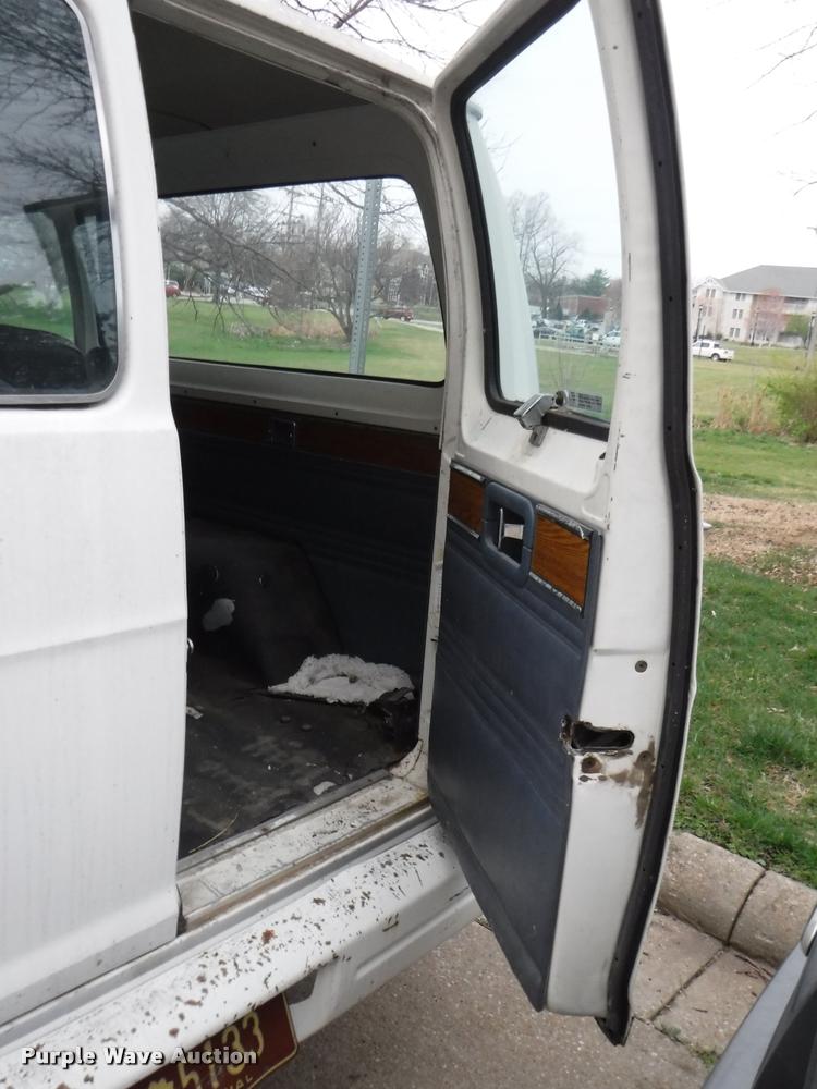 image for item DB3873 1987 Dodge Ram Wagon B350 van