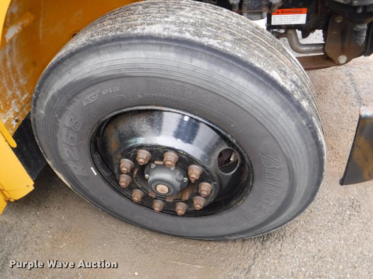 image for item DB3878 2005 Freightliner FS65 Thomas school bus