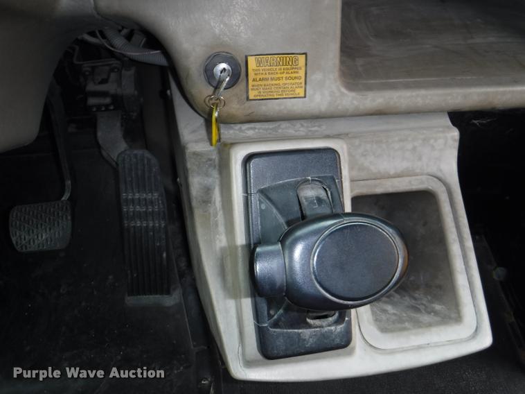 image for item DB3878 2005 Freightliner FS65 Thomas school bus