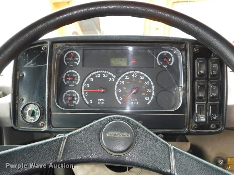 image for item DB3878 2005 Freightliner FS65 Thomas school bus