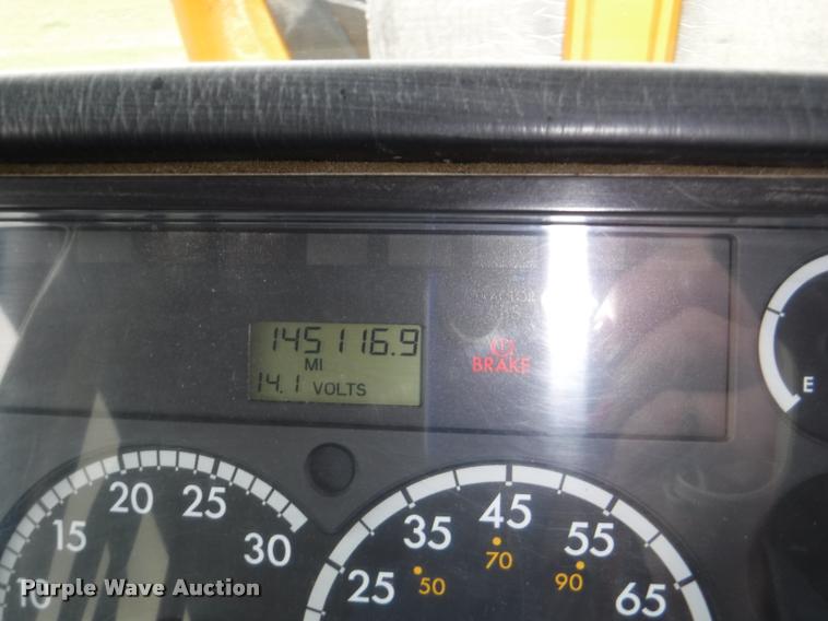 image for item DB3878 2005 Freightliner FS65 Thomas school bus