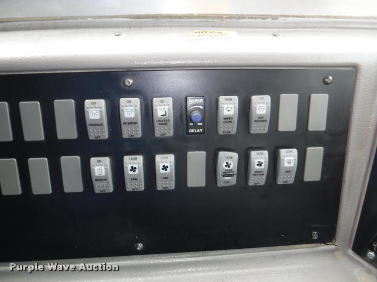 image for item DB3878 2005 Freightliner FS65 Thomas school bus