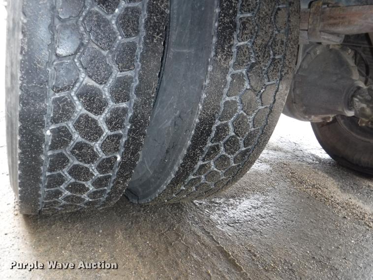 image for item DB3878 2005 Freightliner FS65 Thomas school bus