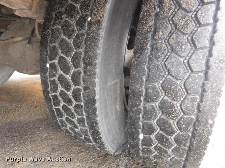 image for item DB3878 2005 Freightliner FS65 Thomas school bus