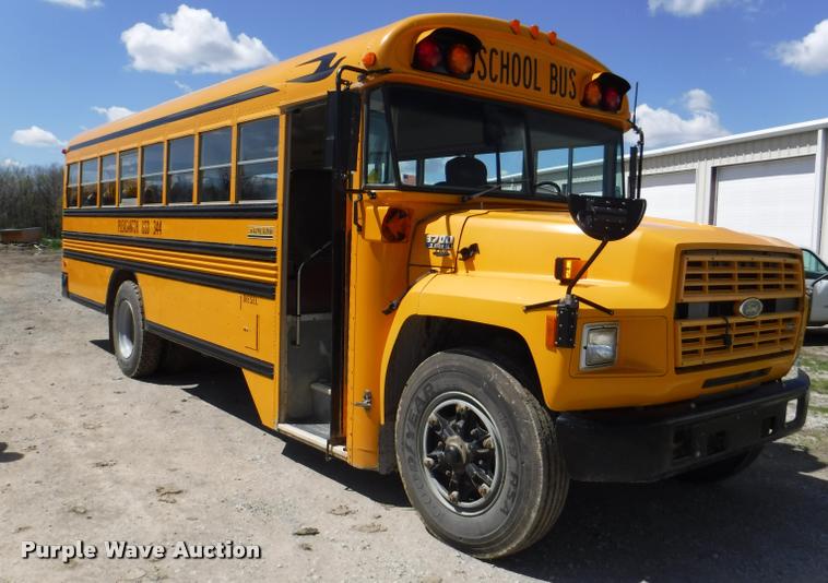 image for item DB3885 1993 Ford B700 schoolbus