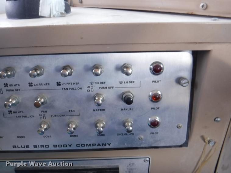 image for item DB3885 1993 Ford B700 schoolbus