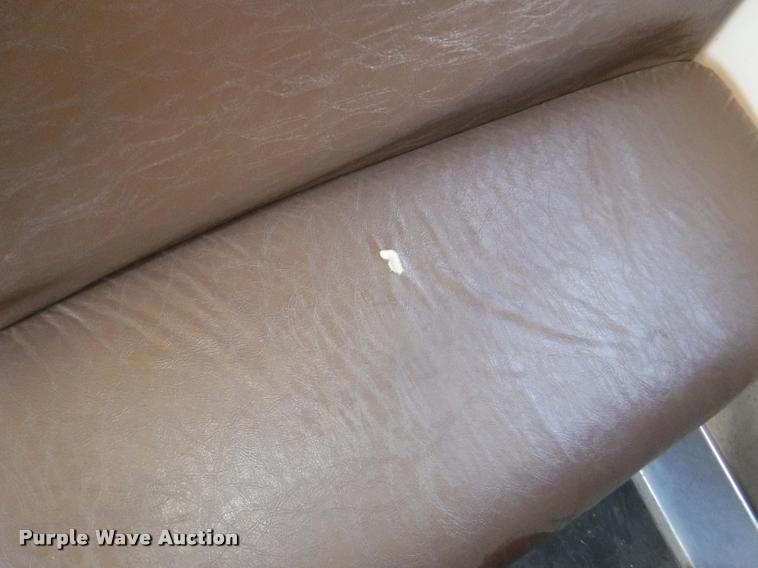 image for item DB3885 1993 Ford B700 schoolbus