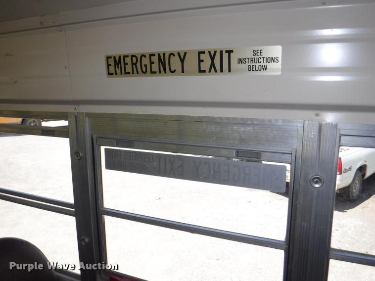 image for item DB3885 1993 Ford B700 schoolbus