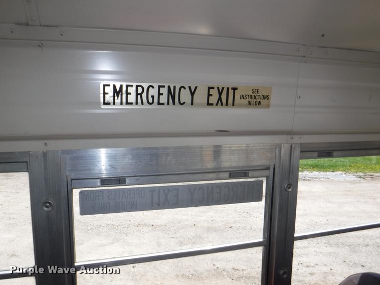 image for item DB3885 1993 Ford B700 schoolbus