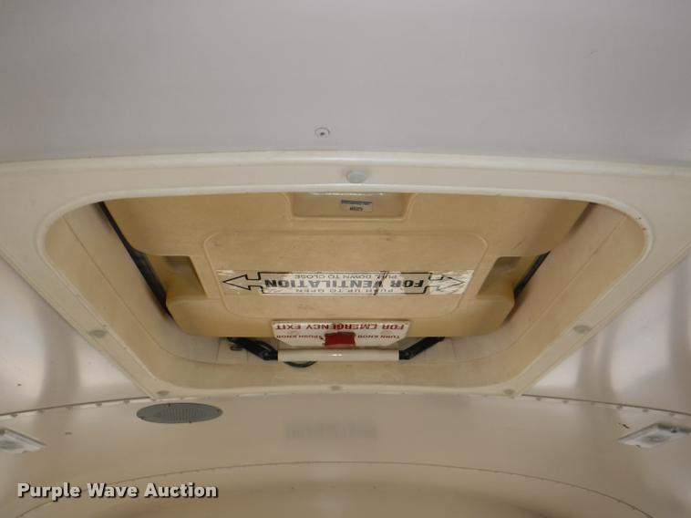 image for item DB3885 1993 Ford B700 schoolbus