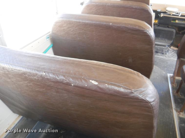 image for item DB3885 1993 Ford B700 schoolbus