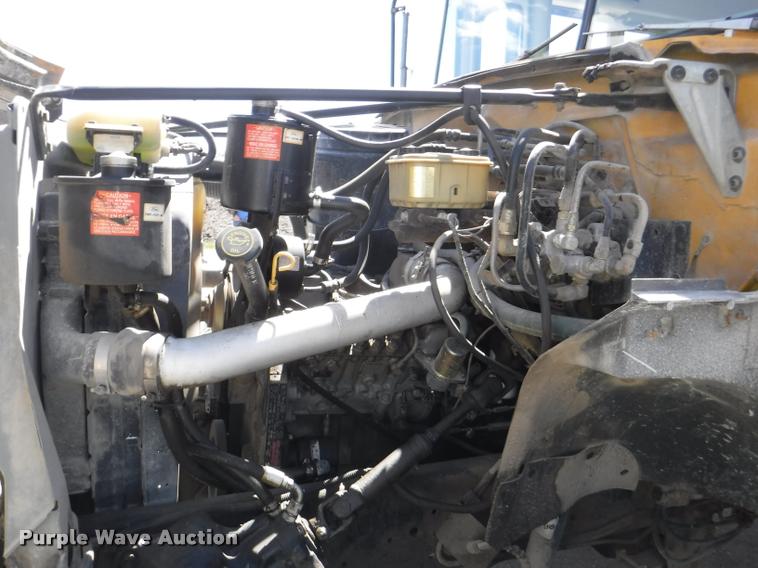 image for item DB3885 1993 Ford B700 schoolbus