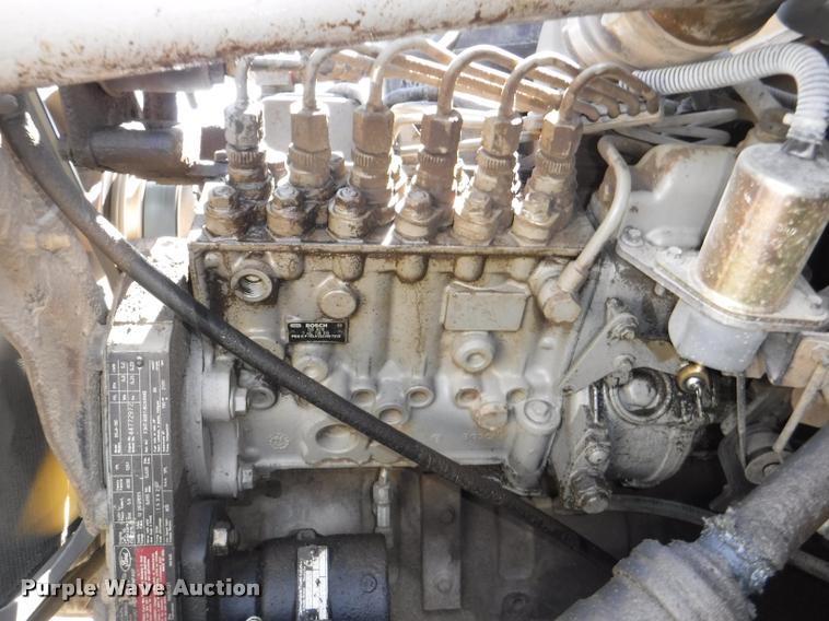 image for item DB3885 1993 Ford B700 schoolbus