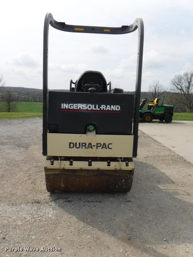 image for item DB3895 2000 Ingersoll Rand DD-24 Dura-Pac double drum roller