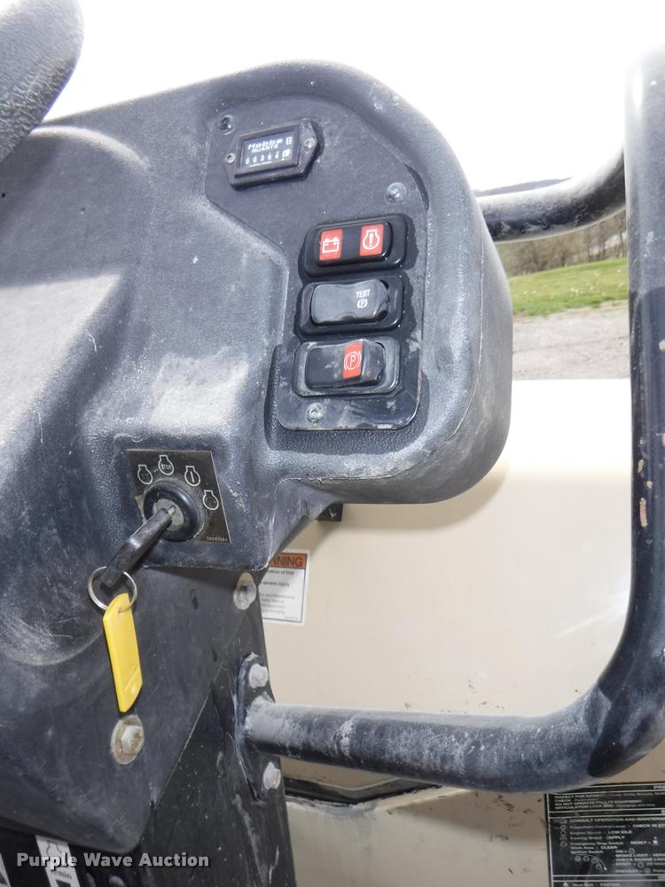 image for item DB3895 2000 Ingersoll Rand DD-24 Dura-Pac double drum roller