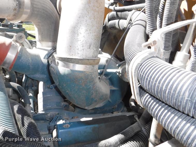 image for item DB3902 2004 International CE200 school bus