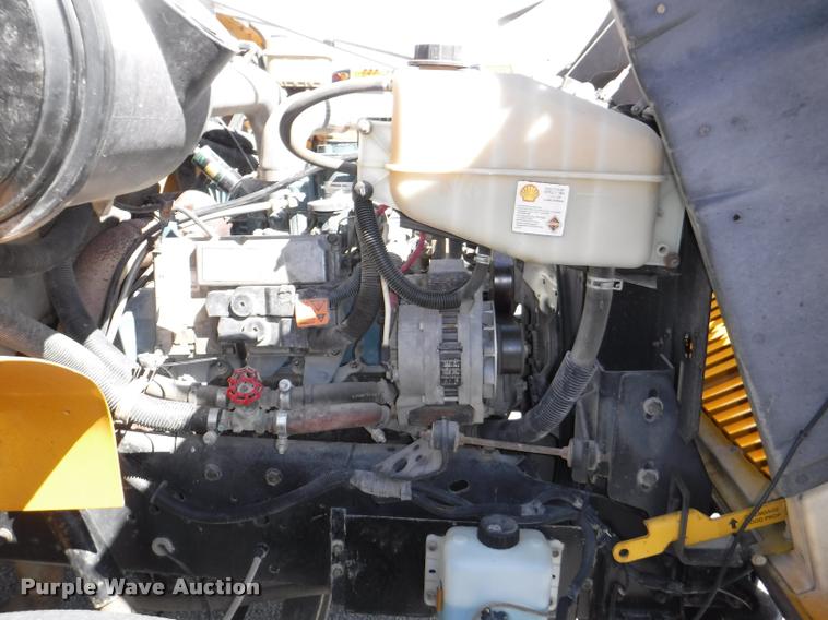 image for item DB3902 2004 International CE200 school bus