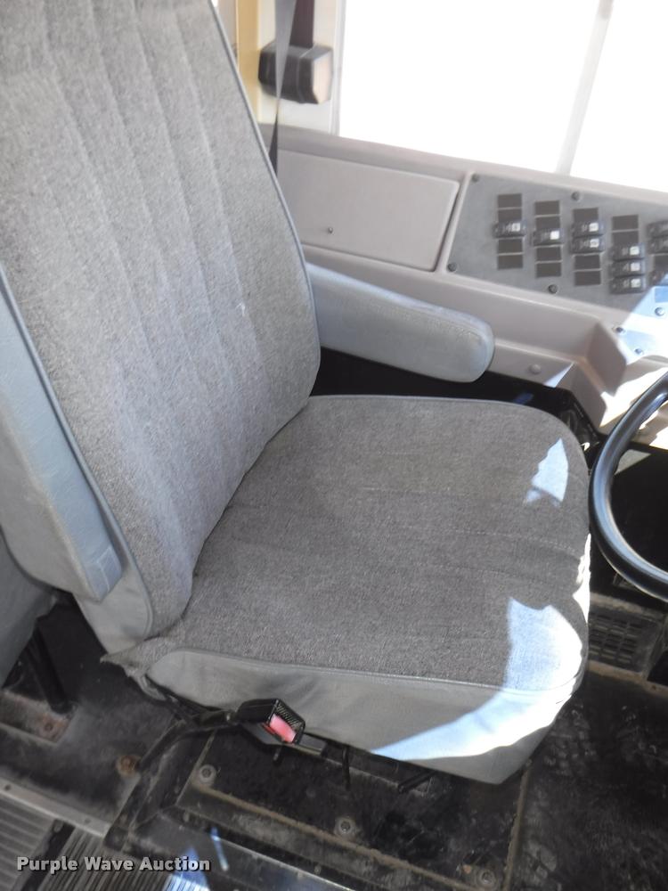 image for item DB3902 2004 International CE200 school bus