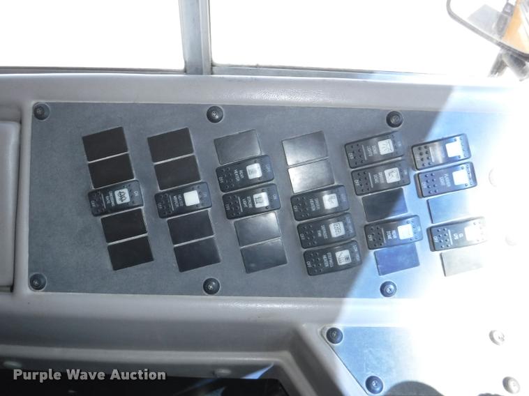 image for item DB3902 2004 International CE200 school bus