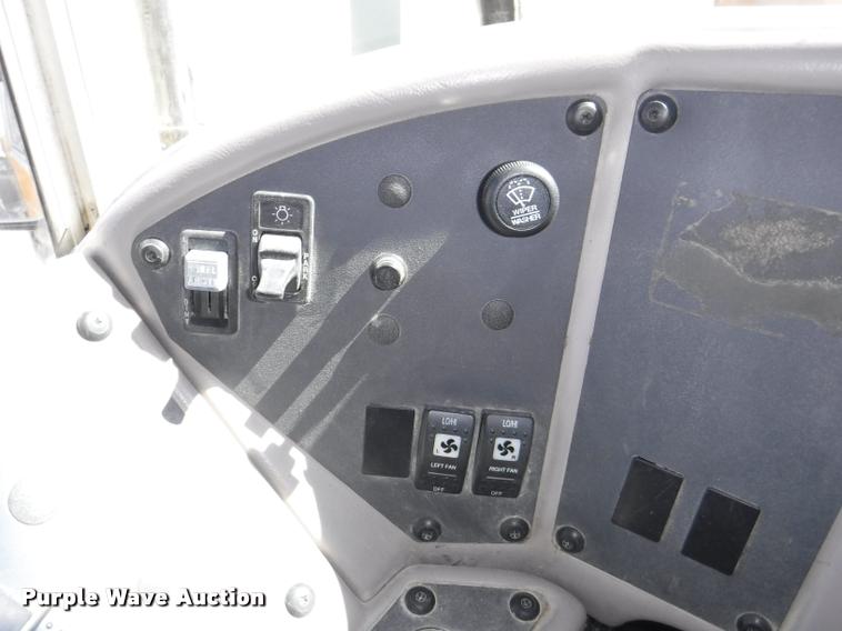 image for item DB3902 2004 International CE200 school bus