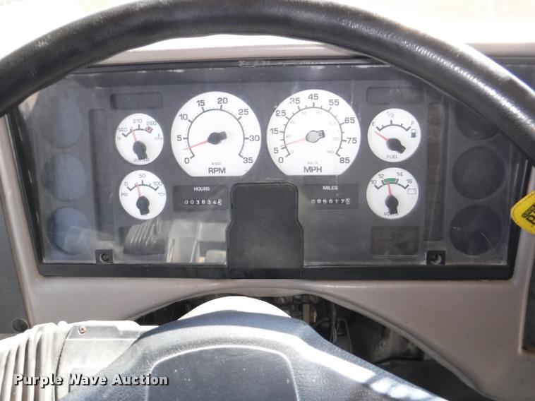 image for item DB3902 2004 International CE200 school bus