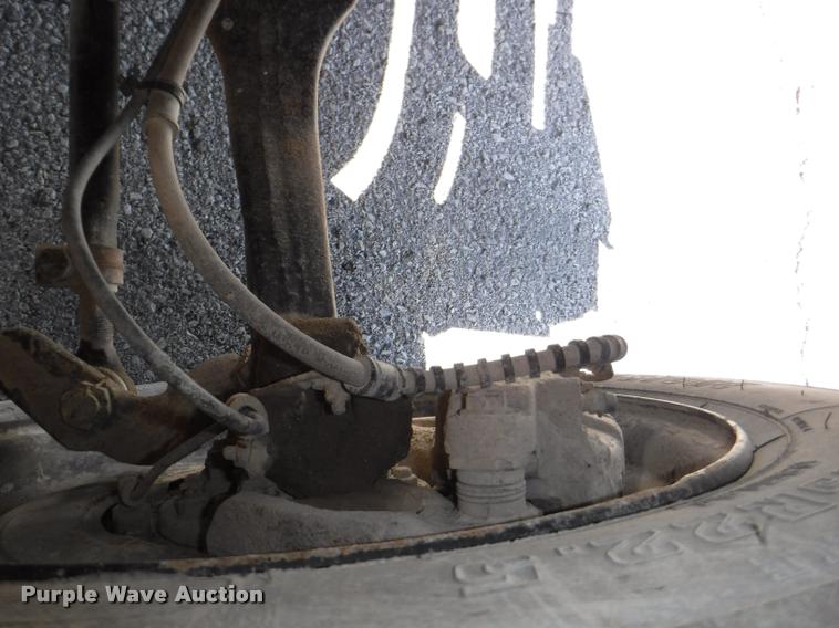 image for item DB3902 2004 International CE200 school bus