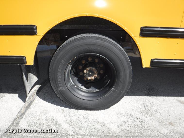 image for item DB3902 2004 International CE200 school bus