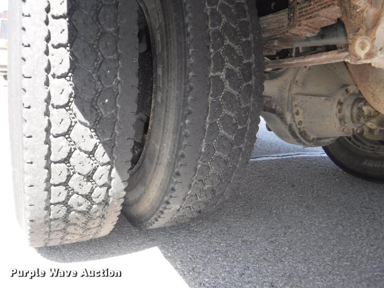 image for item DB3902 2004 International CE200 school bus