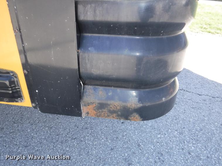 image for item DB3902 2004 International CE200 school bus