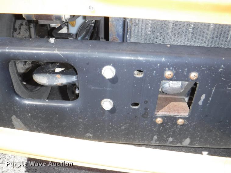 image for item DB3902 2004 International CE200 school bus