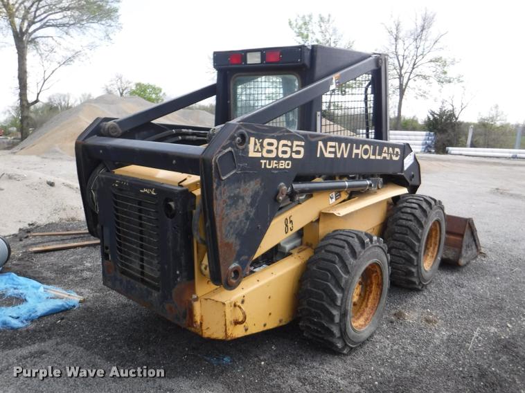 image for item DB3928 1998 New Holland LX865 skid steer