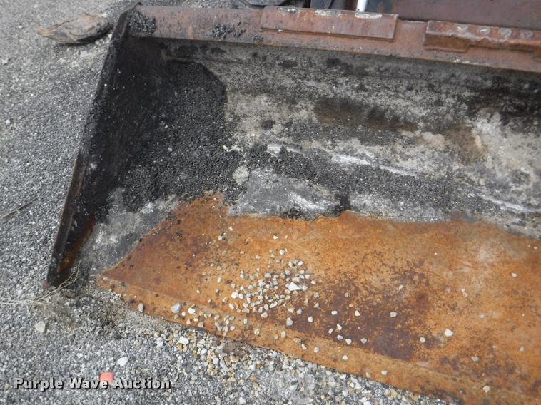 image for item DB3928 1998 New Holland LX865 skid steer