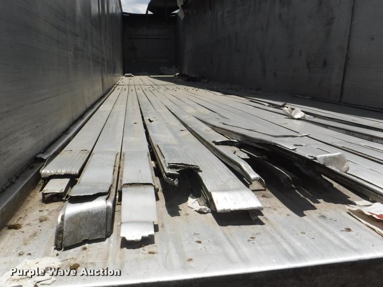 image for item DB3930 1993 East live bottom trailer