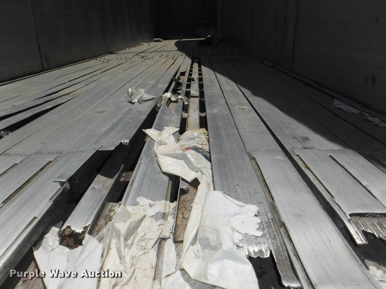 image for item DB3930 1993 East live bottom trailer