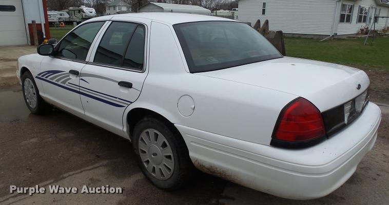 image for item DH9569 2009 Ford Crown Victoria Police Interceptor