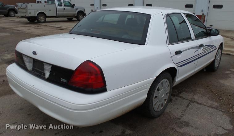 image for item DH9569 2009 Ford Crown Victoria Police Interceptor