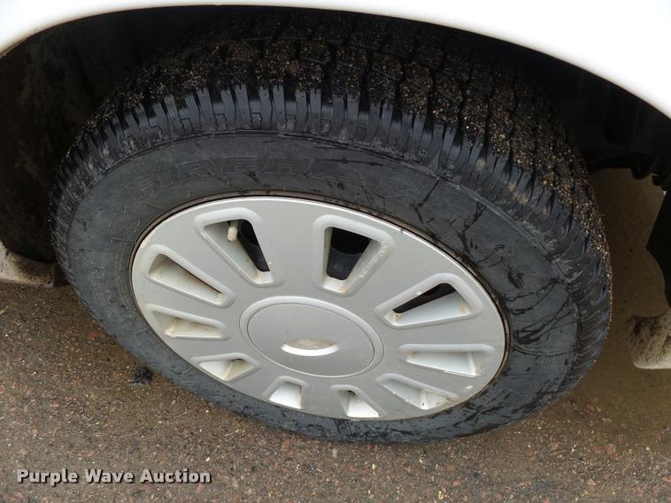 image for item DH9569 2009 Ford Crown Victoria Police Interceptor