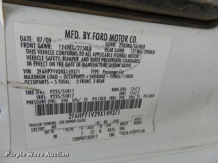 image for item DH9569 2009 Ford Crown Victoria Police Interceptor