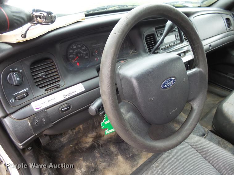 image for item DH9569 2009 Ford Crown Victoria Police Interceptor