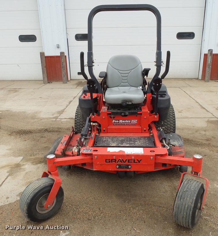 image for item DH9570 Gravely Pro Master 252 ZTR lawn mower