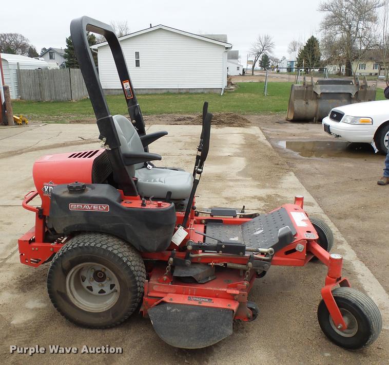 image for item DH9570 Gravely Pro Master 252 ZTR lawn mower