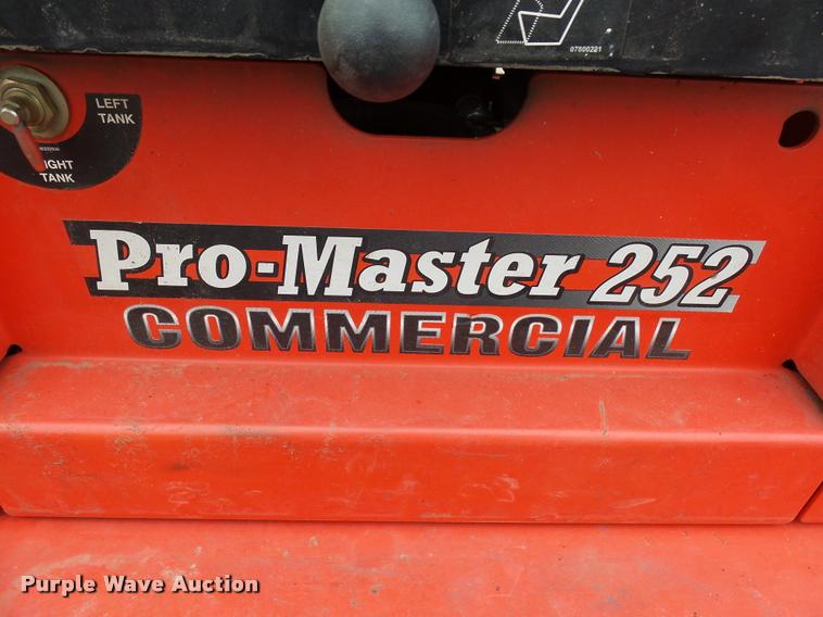 image for item DH9570 Gravely Pro Master 252 ZTR lawn mower