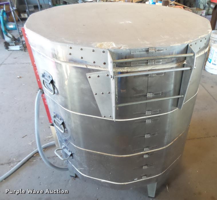 image for item DI9707 Skutt kiln