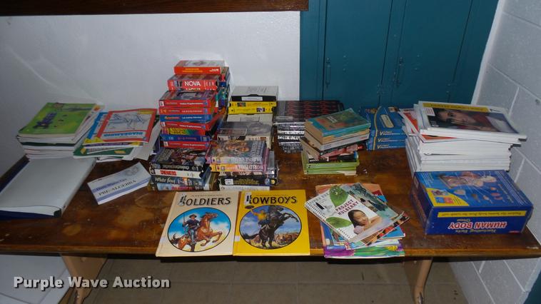 image for item DM9037 Educational books