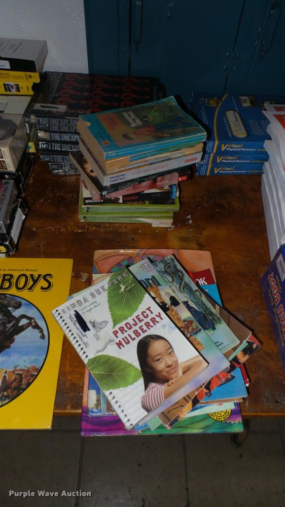 image for item DM9037 Educational books