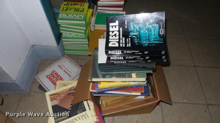 image for item DM9037 Educational books