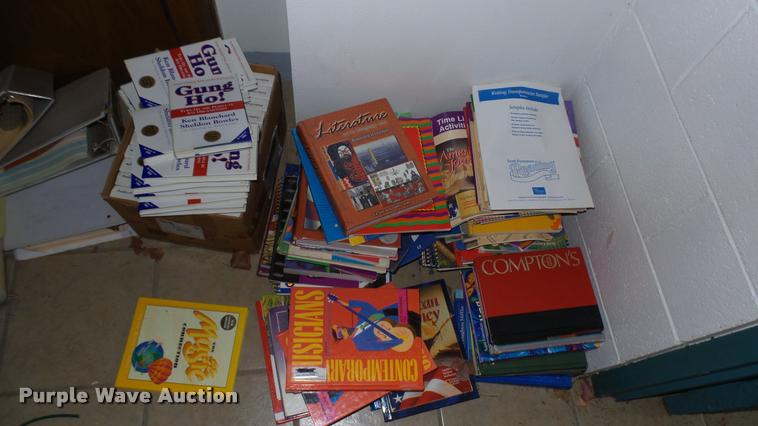 image for item DM9037 Educational books