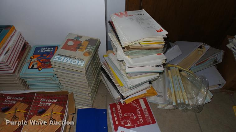 image for item DM9037 Educational books